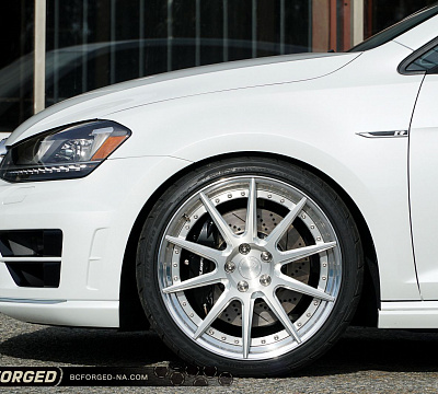 Фото дисков BC Forged HCS04 на Volkswagen Golf VII