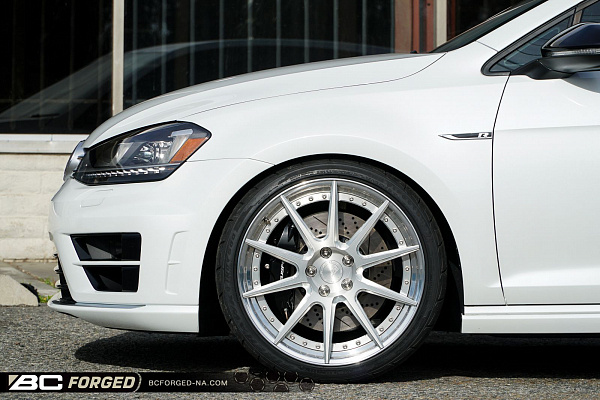 Фото дисков BC Forged HCS04 Глянцевый лак на Volkswagen Golf VII