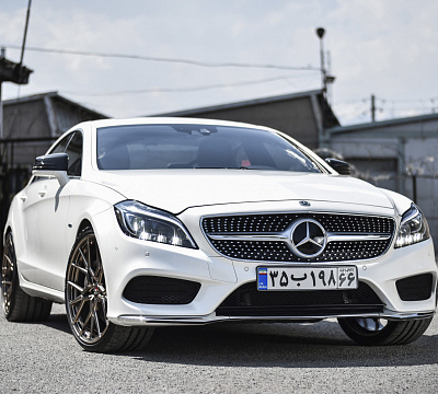 Фото дисков Vossen M-X3 на Mercedes-Benz CLS (C218)