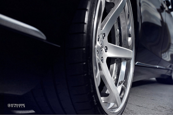 Фото дисков Strasse Wheels S5 Deep Concave Глянцевый лак на Mercedes-Benz S-Class (W222, C217)