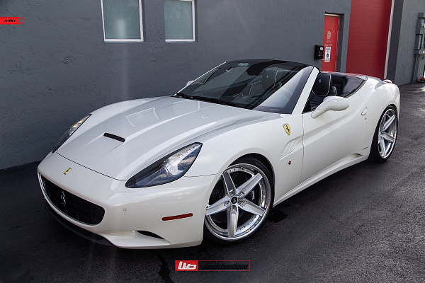 Фото дисков Anrky AN35 Глянцевый лак на Ferrari California