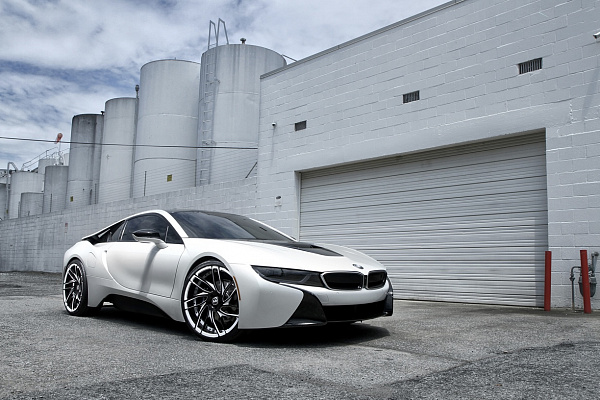 Фото дисков Savini SV62 Другой цвет на BMW i8