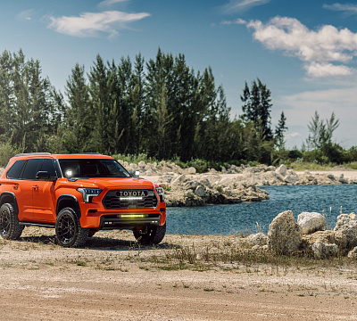 Фото дисков Vossen HFX-1 (6-Lug) на Toyota Sequoia III