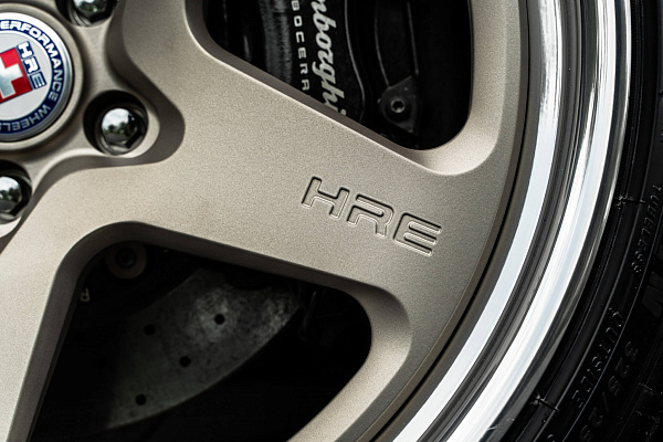 Фото дисков HRE 527 Сатиновая шампань на Lamborghini Huracan
