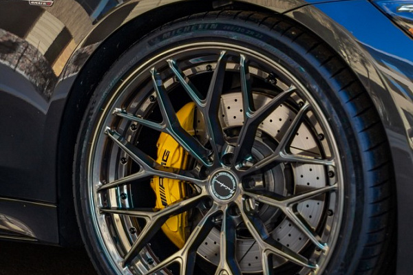 Фото дисков Brixton Forged CM6-R Глянцевый темный лак на Mercedes-Benz AMG GT I