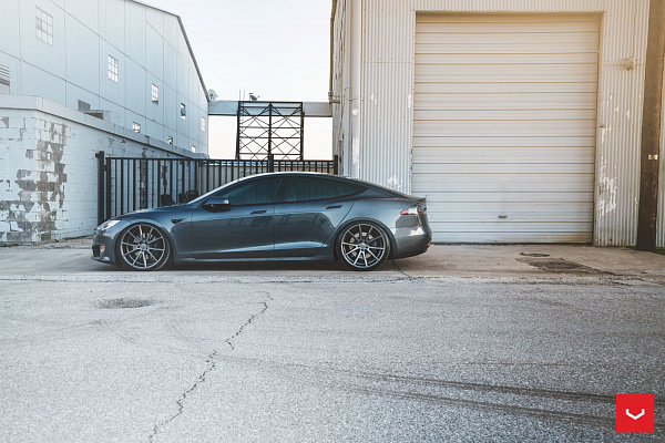 Фото дисков Vossen VFS-1 Сатиновый графит на Tesla Model S