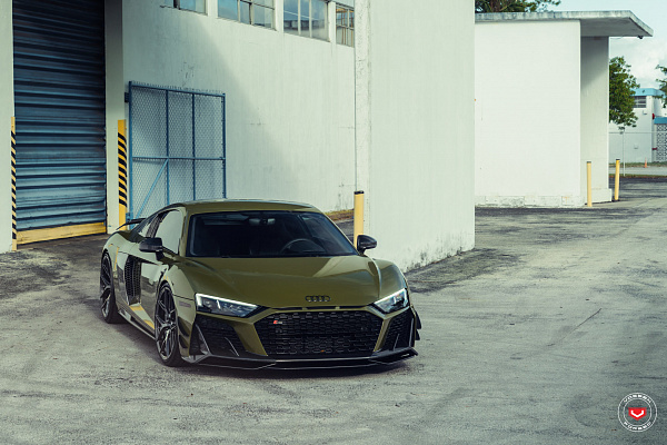 Фото дисков Vossen S21-01 Глянцевый темный лак на Audi R8 (4S)