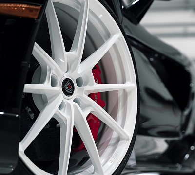 Фото дисков Anrky AN18 на McLaren 600