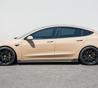 Фото дисков HRE FF10 на Tesla Model 3