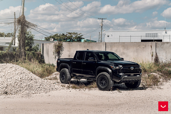 Фото дисков Vossen HFX-1 (6-Lug) Черный сатин на  Toyota Tacoma IV