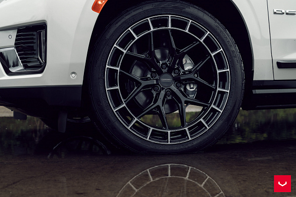 Фото дисков Vossen HFX-1 (6-Lug) Черный глянец на GMC Yukon V
