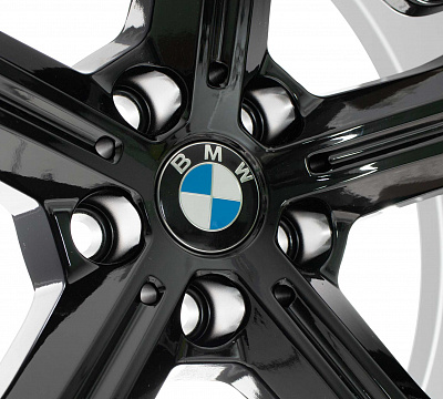 BMW 1023