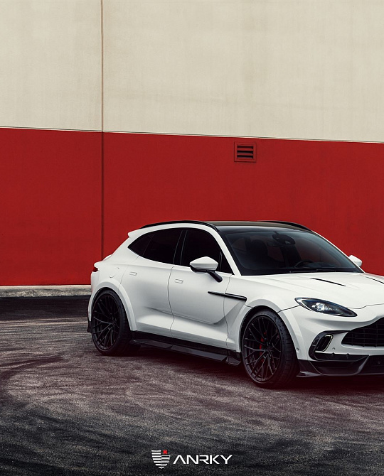 Фото дисков AN20 Черный сатин на Aston Martin DBX