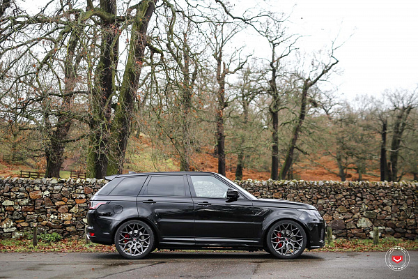 Фото дисков Vossen S17-01 Глянцевый темный лак на Range Rover Sport II