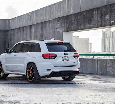 Фото дисков Anrky S1-X4 на Jeep Grand Cherokee IV