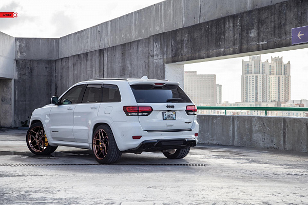 Фото дисков Anrky S1-X4 Глянцевая бронза на Jeep Grand Cherokee IV