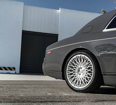 Фото дисков HRE 501M на Rolls-Royce Phantom