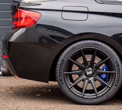 Фото дисков Bola CSR на BMW 2/M2 (F22/F87)