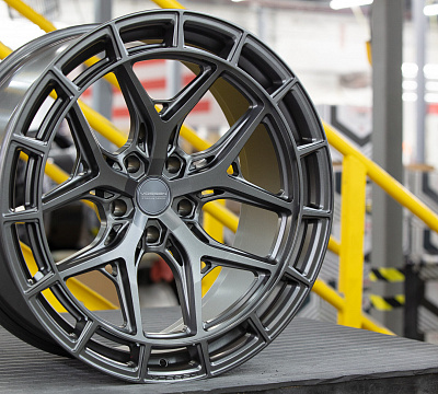 Vossen HFX-1 (5-Lug)