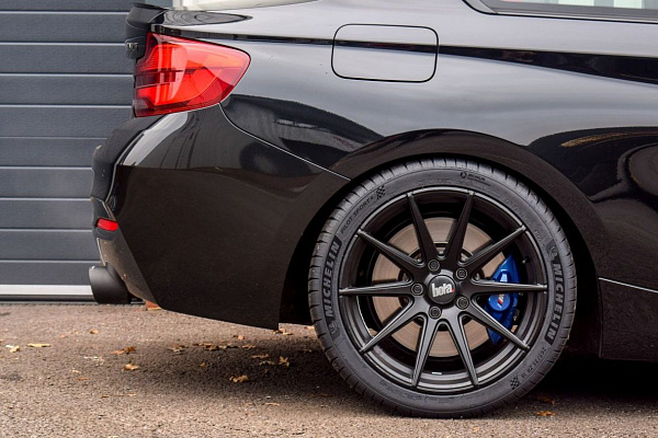 Фото дисков Bola CSR Черный матовый на BMW 2/M2 (F22/F87)