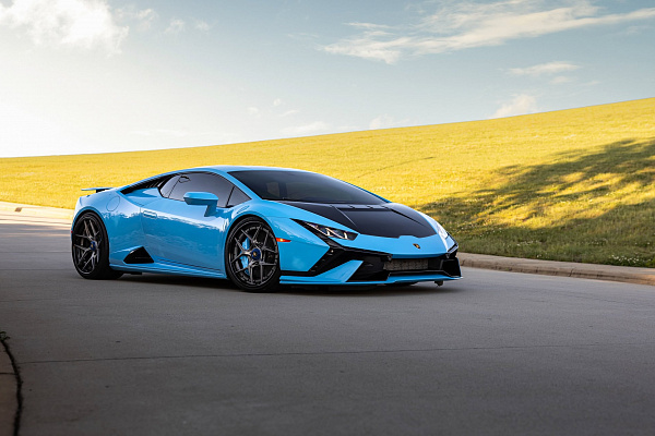 Фото дисков Brixton Forged PF7 Матовый графит на Lamborghini Huracan