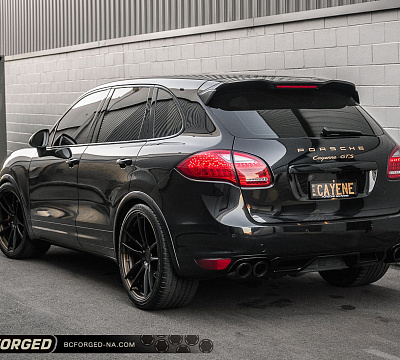 Фото дисков BC Forged HCA163 на Porsche Cayenne II