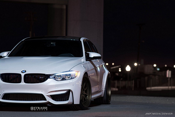 Фото дисков Strasse Wheels R10 Competition Сатиновая темная бронза на BMW 3/M3 (F3x/F80)