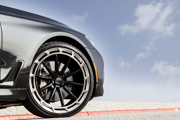 BMW 750i 