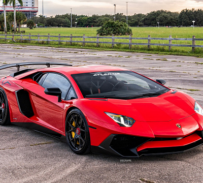 Фото дисков Strasse Wheels SM5R Deep Concave FS на Lamborghini Aventador