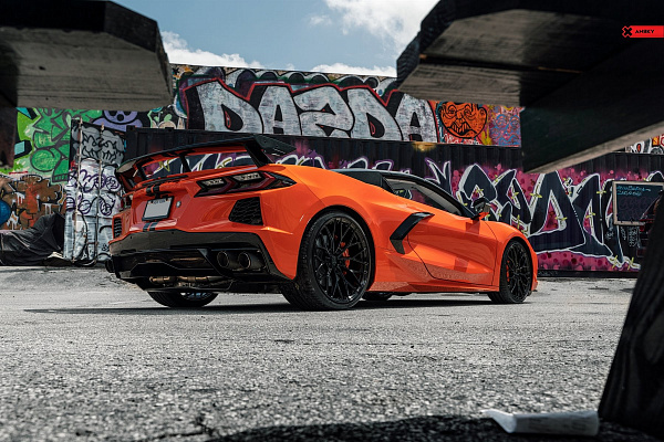 Фото дисков Anrky AN10 Черный глянец на Chevrolet Corvette C8