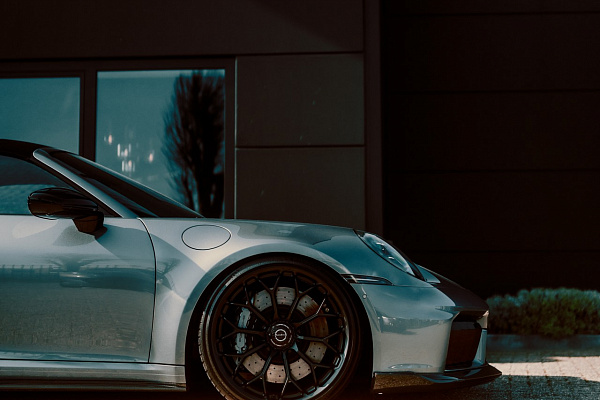 Фото дисков Brixton Forged CM6-RS Черный сатин на Porsche 911 VIII
