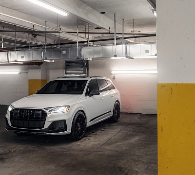 Фото дисков Vossen HF-8 на Audi Q7 (4M)