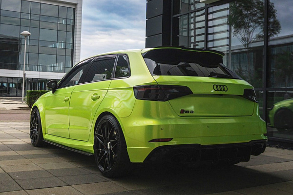 Фото дисков Bola FLR Черный глянец на Audi A/S/RS 3 (8V)