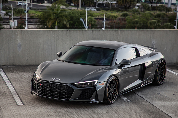 Фото дисков Strasse Wheels SV5 Deep Concave FS Другой цвет на Audi R8 (4S)