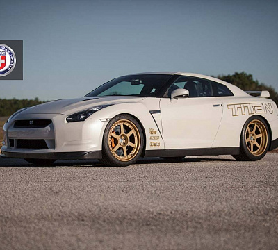 Фото дисков HRE C106 на Nissan GT-R