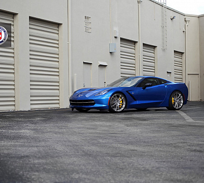 Фото дисков HRE P104 на Chevrolet Corvette C7