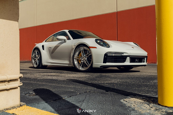 Фото дисков Anrky AN27 Полированный лак на Porsche 911 VIII