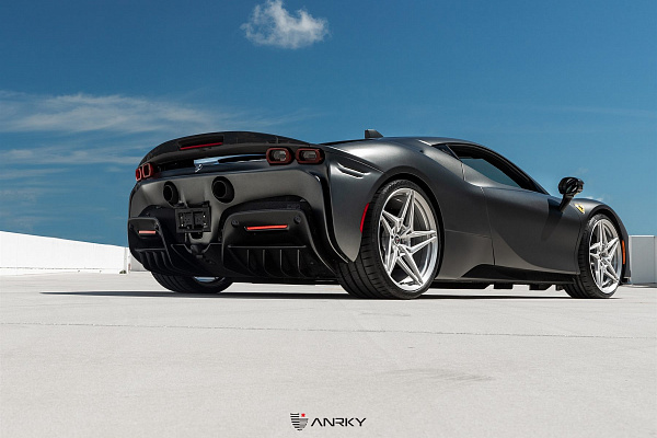Фото дисков Anrky S1-X3 Глянцевый лак на Ferrari SF90