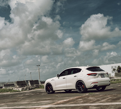 Фото дисков Vossen HFX-2 (5-Lug) на Maserati Levante