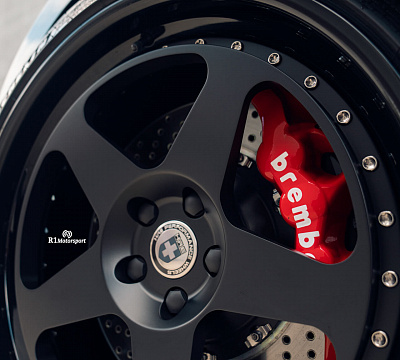 Фото дисков HRE 305 на Audi A/S/RS 4 (B9)