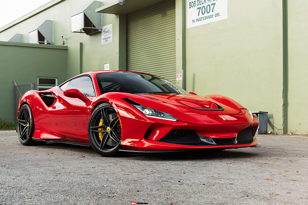 Фото дисков HRE S107SC Черный сатин на Ferrari F8
