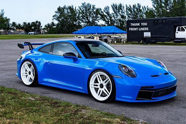 Фото дисков Anrky AN27 Белый глянец на Porsche 911 VIII