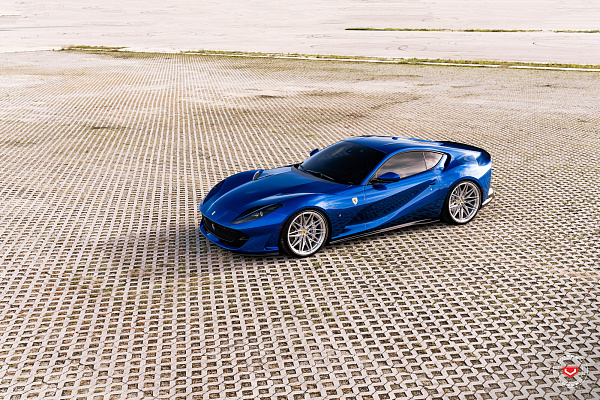 Фото дисков Vossen S21-02 Глянцевый лак на Ferrari 812