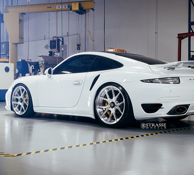 Фото дисков Strasse Wheels SM5R Deep Concave Duoblock на Porsche 911 VII
