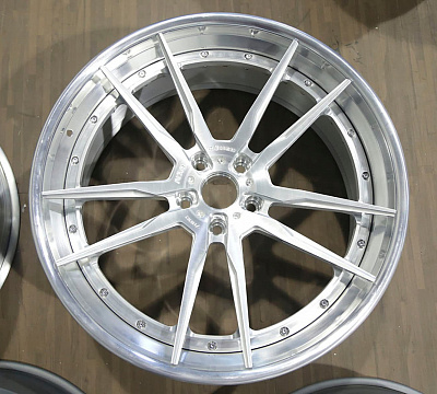 ADV.1 ADV5.2 Track Spec CS
