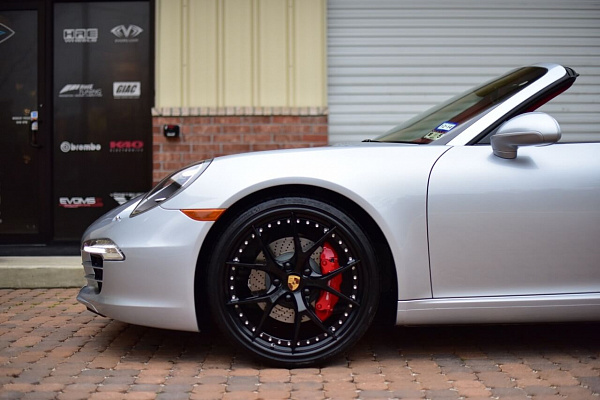 Фото дисков HRE S101 Черный глянец на Porsche 911 VII
