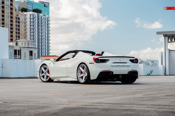 Фото дисков Anrky AN35 Сатиновый лак на Ferrari 488