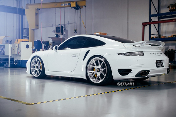Фото дисков Strasse Wheels SM5R Deep Concave Duoblock Глянцевый лак на Porsche 911 VII