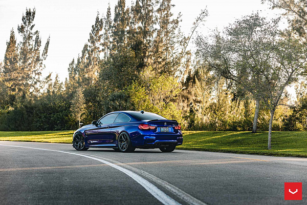 Фото дисков Vossen HF-5 Глянцевый графит на BMW 4/M4 (F32/F82)