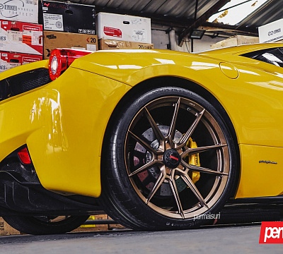 Фото дисков NOVITEC NF10 на Ferrari 458